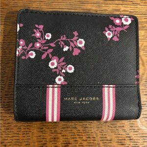 MARC JACOBS SAFFIANO LEATHER WALLET